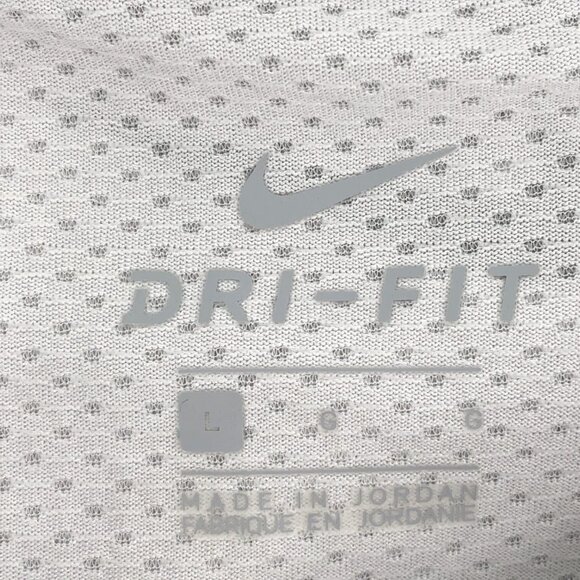 Nike White Dri-Fit T-Shirt | Classic Casual Essential - Picture 4 of 5